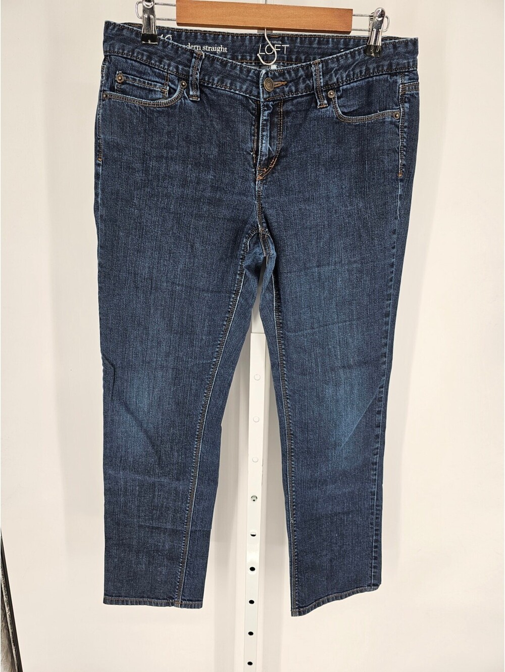 Ann Taylor LOFT Women's Blue Mid Rise Modern Straight Casual Jeans Size 34